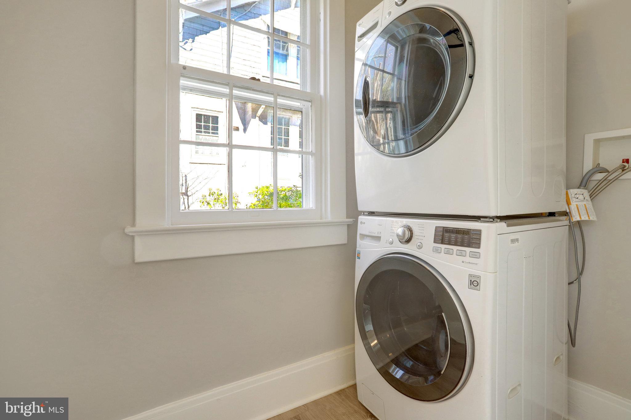 306 Rucker Place Alexandria, VA 22301 - Photo 29 of 63 Laundry