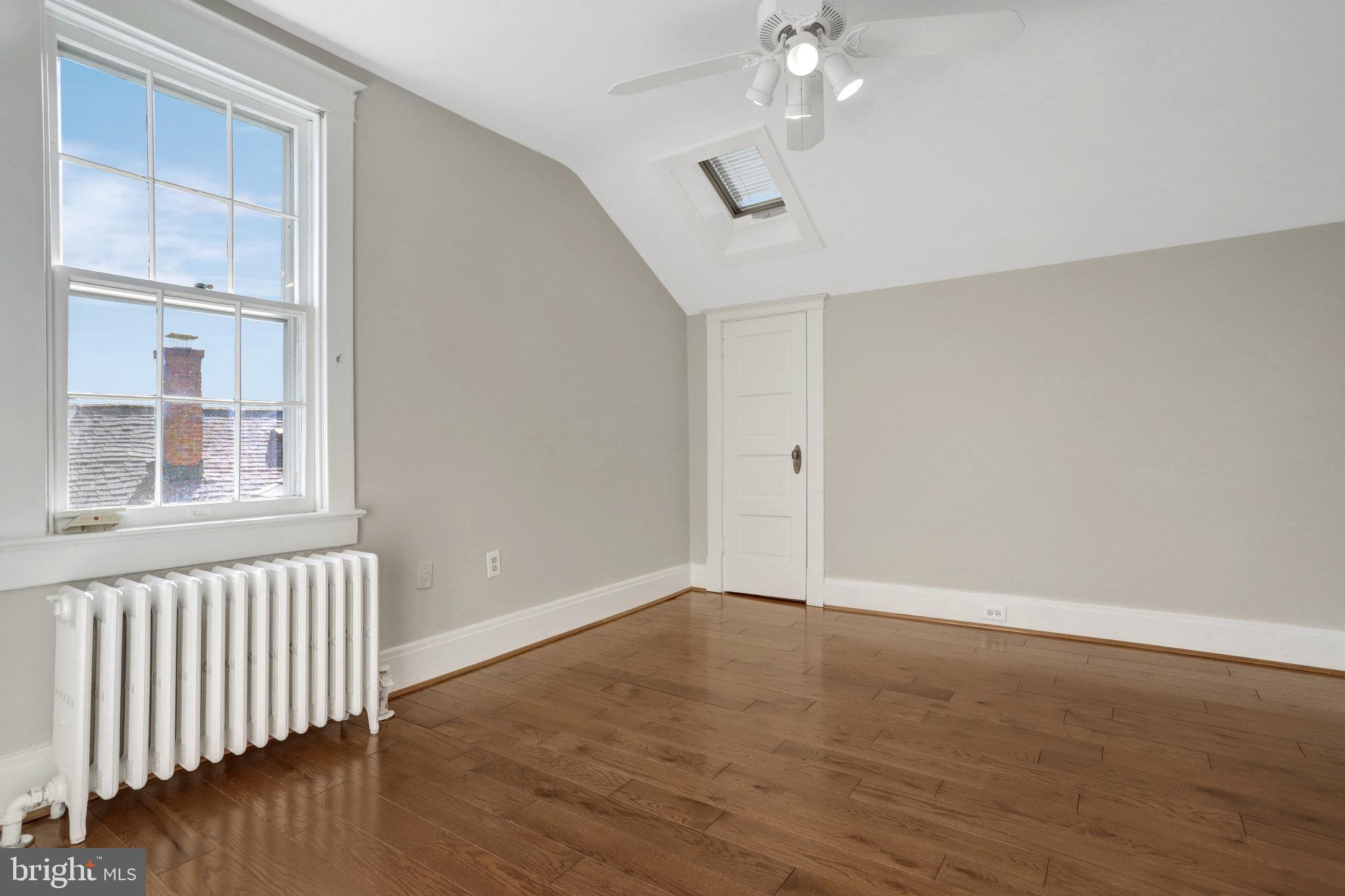 306 Rucker Place Alexandria, VA 22301 - Photo 40 of 63 Third bedroom