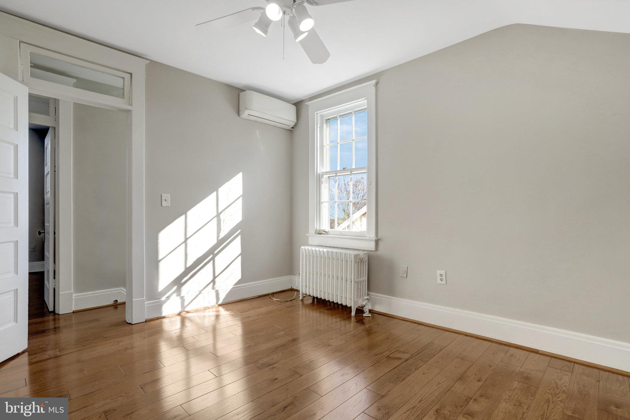 306 Rucker Place Alexandria, VA 22301 - Photo 42 of 63 Third bedroom