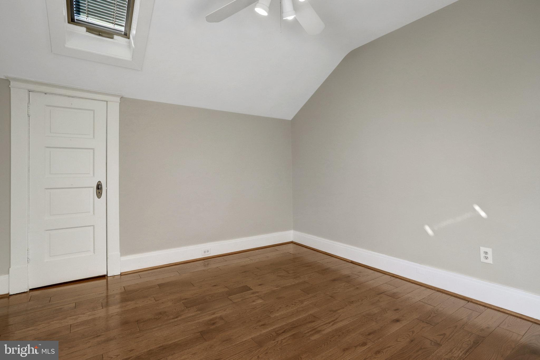 306 Rucker Place Alexandria, VA 22301 - Photo 43 of 63 Third bedroom
