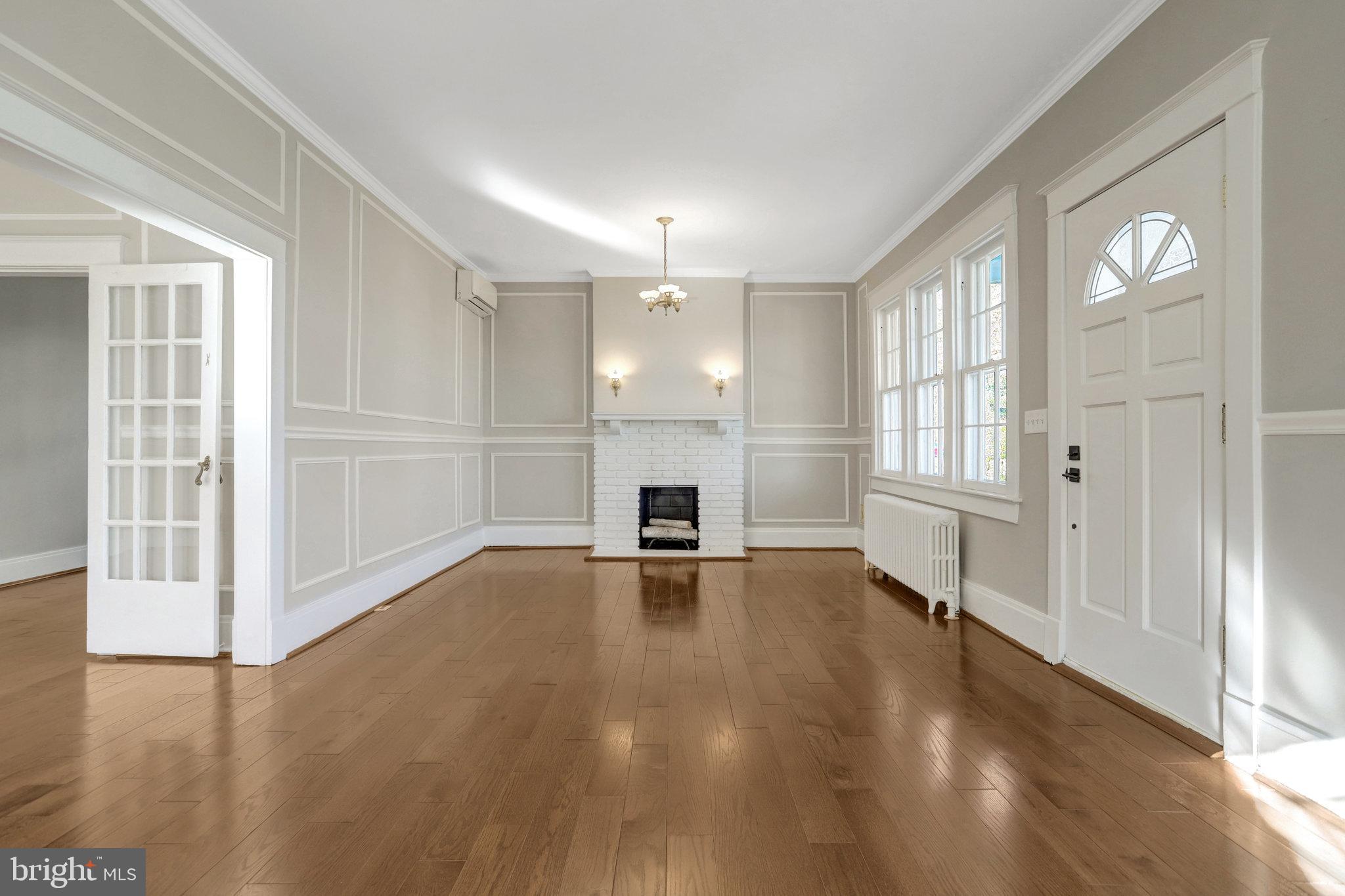 306 Rucker Place Alexandria, VA 22301 - Photo 6 of 63 Living room