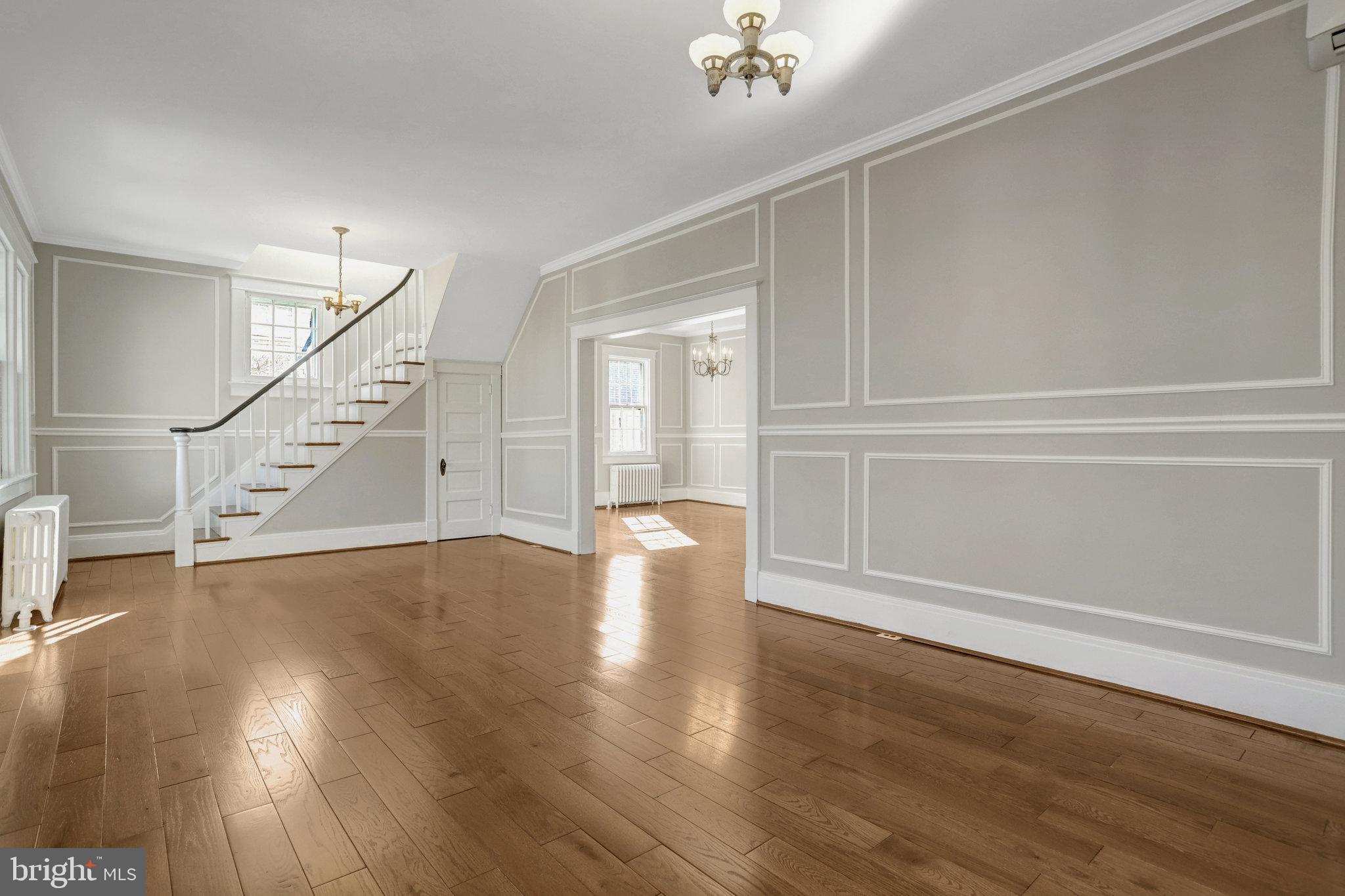 306 Rucker Place Alexandria, VA 22301 - Photo 10 of 63 Living room