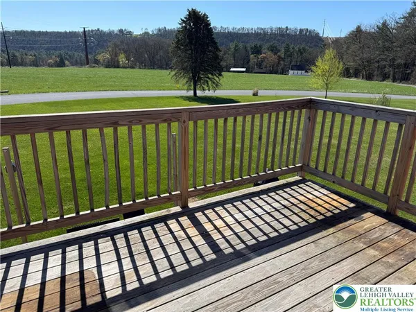 $1,400 | 1121 Poho Poco Drive, Lehighton, PA 18235