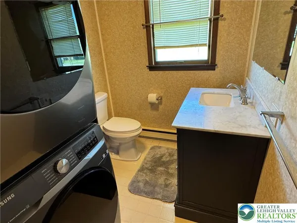 $1,400 | 1121 Poho Poco Drive, Lehighton, PA 18235
