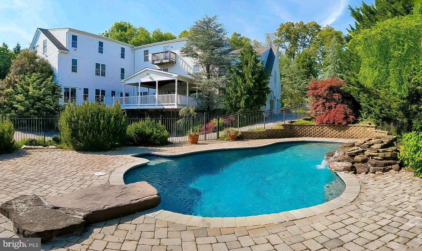 997 Chapel Road New Windsor, MD 21776 - Photo 4 of 85 Gallery Image 4