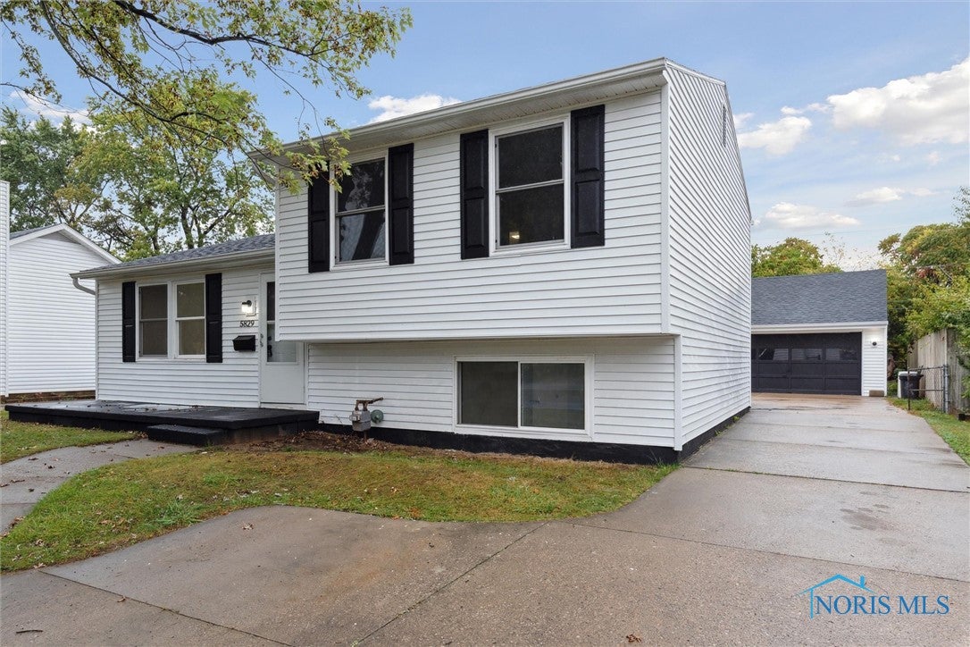 5829 Viramar Road Toledo, OH 43611 - Photo 1 of 21 Gallery Image 1