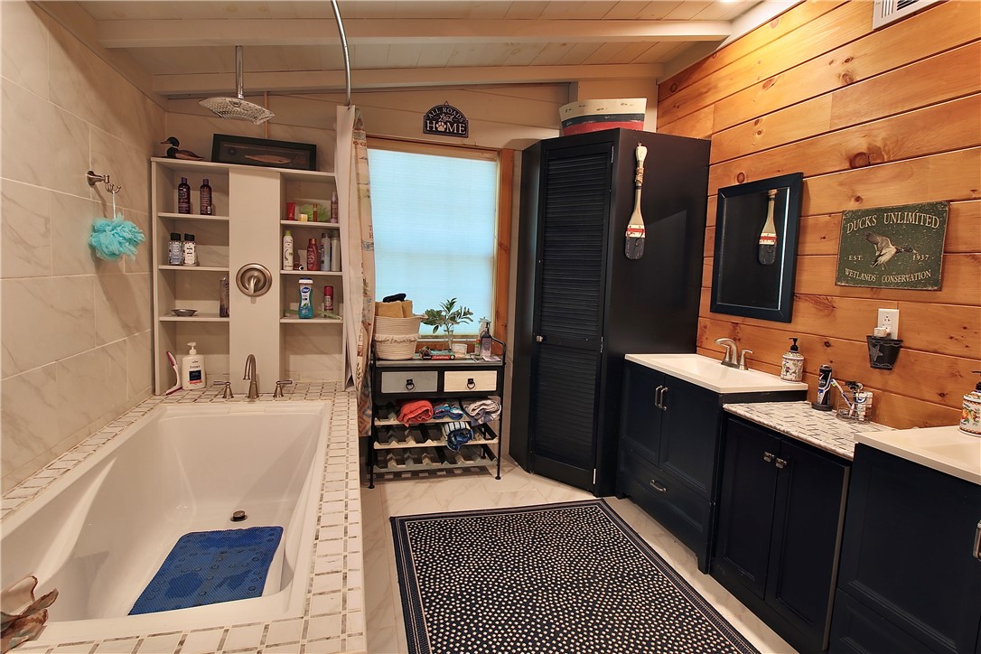 147 Lakeside Drive Mountain Rest, SC 29664 - Photo 9 of 26