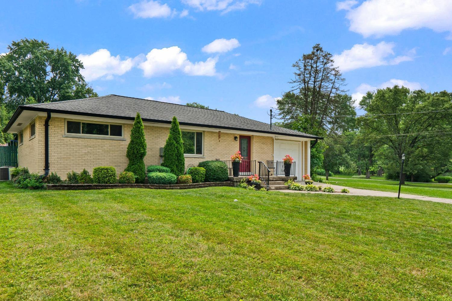6140 Wilmer Road Cincinnati, OH 45247 - Photo 2 of 25