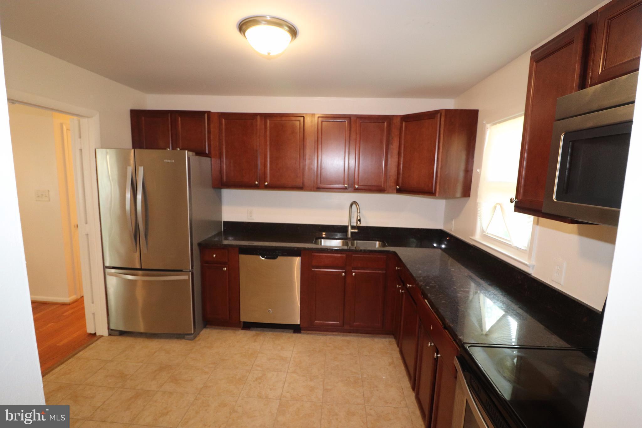 9301 Cross Bow Road Fort Washington, MD 20744 - Photo 7 of 28 Kitchen