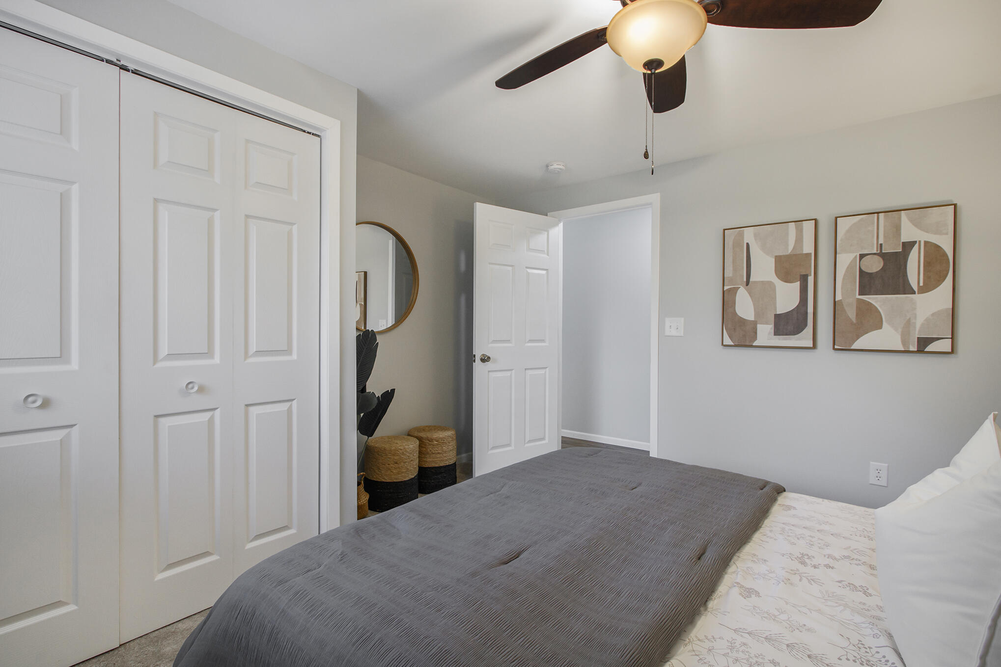 2356 Roslin Road Benton Harbor, MI 49022 - Photo 17 of 41 Main Level Bedroom