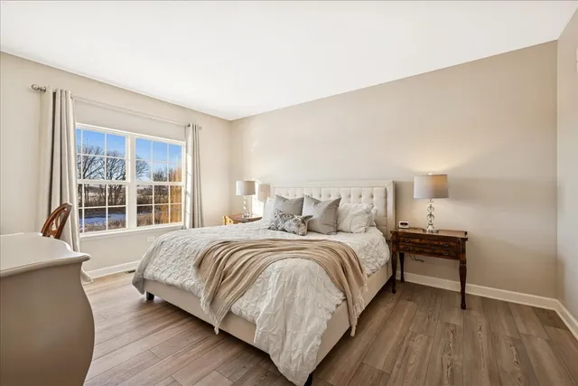 $339,500 | 2646 Cobblestone Drive, Crystal Lake, IL 60012