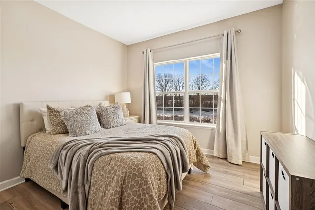 $339,500 | 2646 Cobblestone Drive, Crystal Lake, IL 60012