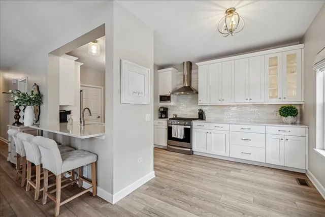 $339,500 | 2646 Cobblestone Drive, Crystal Lake, IL 60012