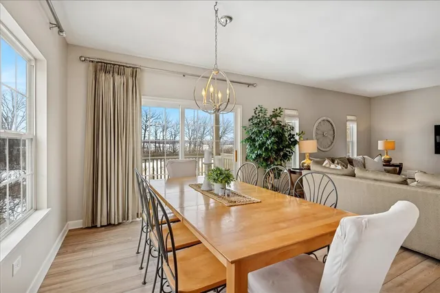 $339,500 | 2646 Cobblestone Drive, Crystal Lake, IL 60012