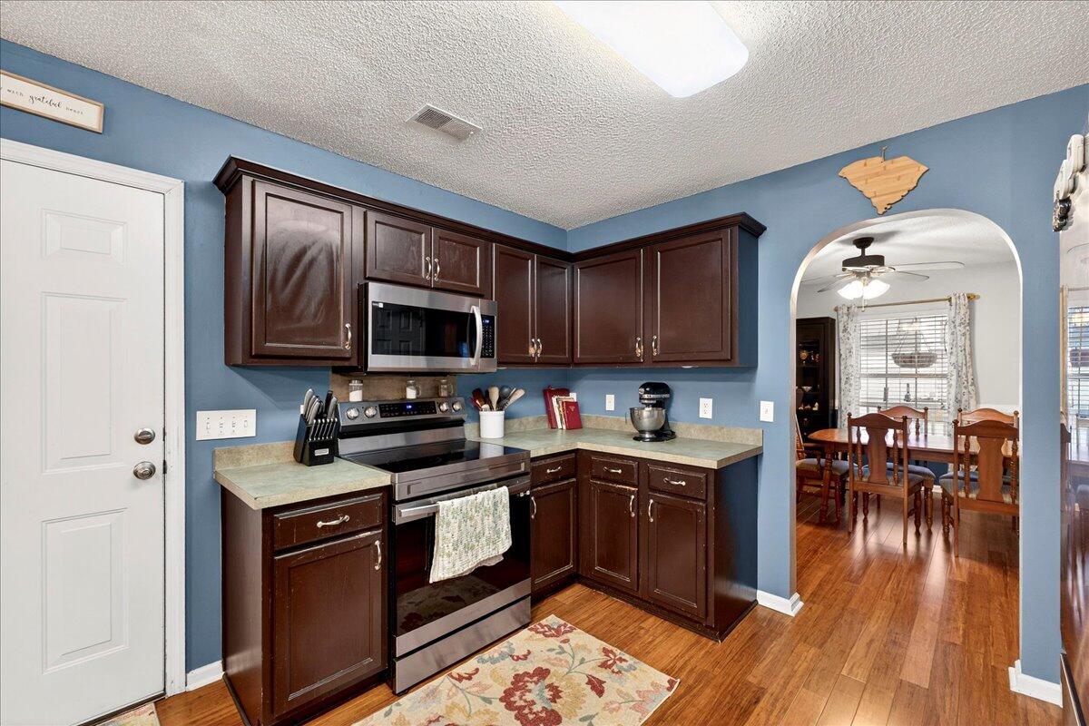 252 Eagle Ridge Road Summerville, SC 29485 - Photo 10 of 42 10