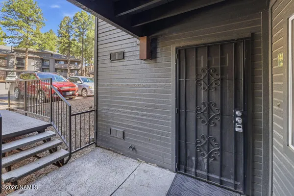 $330,000 | 1385 West University Avenue, Unit 6144, Flagstaff, AZ 86001