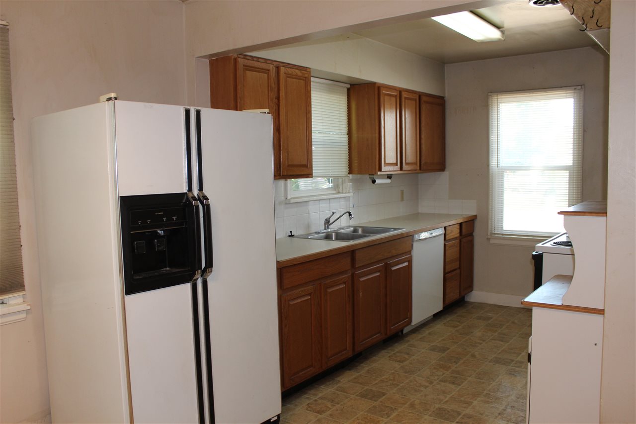 1518 South Bowdish Road Spokane Valley, WA 99206 - Photo 3 of 12
