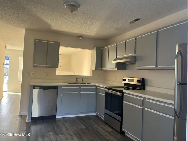 $1,185 | 200 Pinegrove Court, Jacksonville, NC 28546