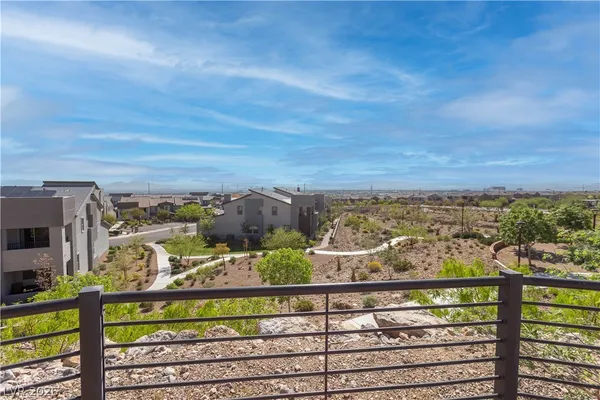 $2,595 | 11697 Redwood Mountain Avenue, Las Vegas, NV 89138