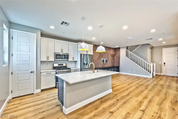 $2,595 | 11697 Redwood Mountain Avenue, Las Vegas, NV 89138