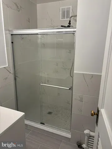 $1,000 | 1324-00 Locust Street, Unit 1017, Philadelphia, PA 19107