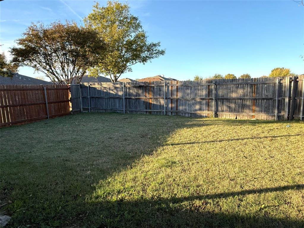 1710 White Oak Road Anna, TX 75409 - Photo 14 of 14 a swimming pool with wooden fence