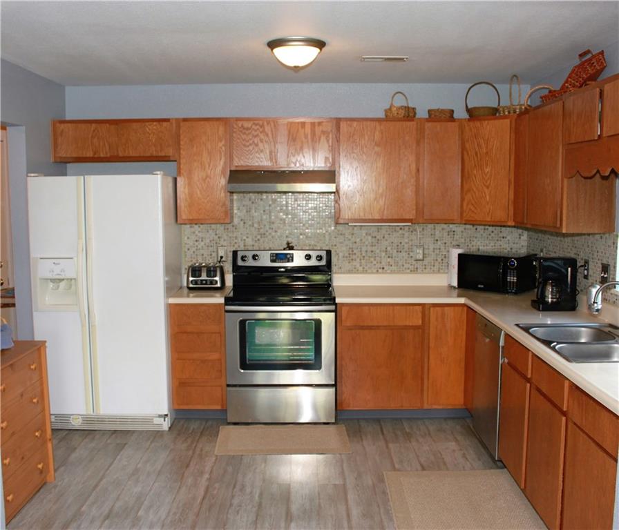 1200 Oak Leaf Road Franklin, IN 46131 - Photo 9 of 24 Gallery Image 9