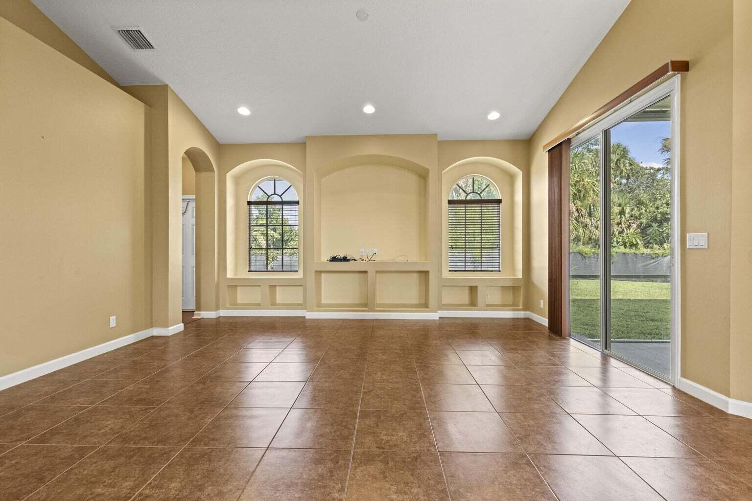 4407 Southwest Wabash Street Port St. Lucie, FL 34953 - Photo 16 of 38 Living Area