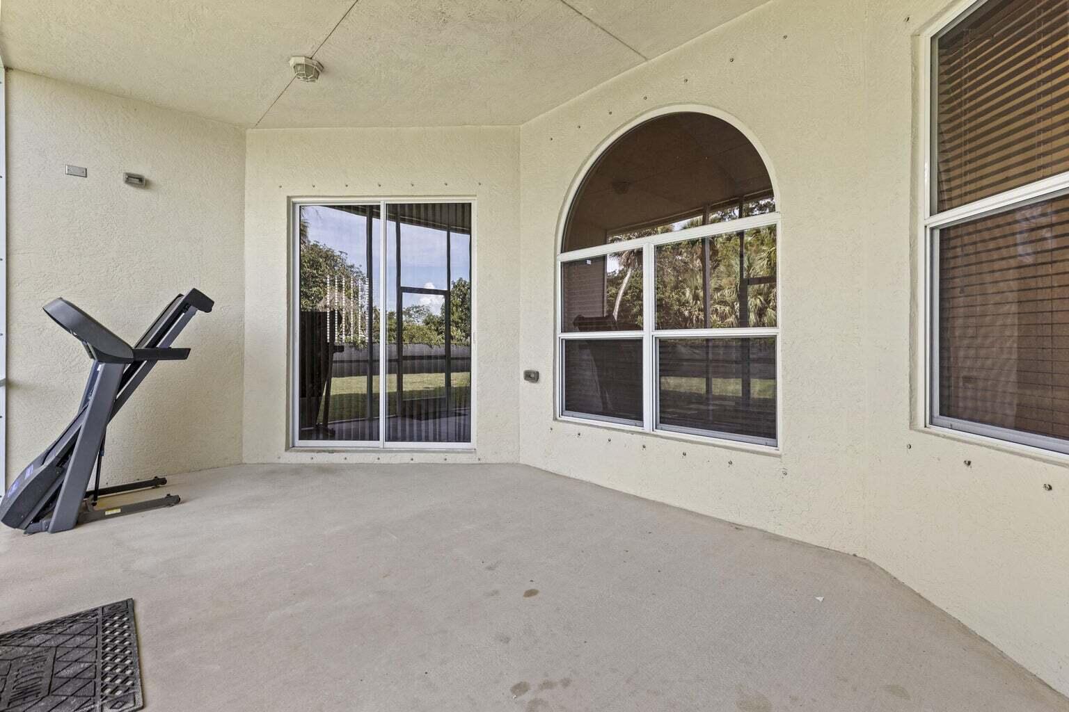 4407 Southwest Wabash Street Port St. Lucie, FL 34953 - Photo 33 of 38 Patio