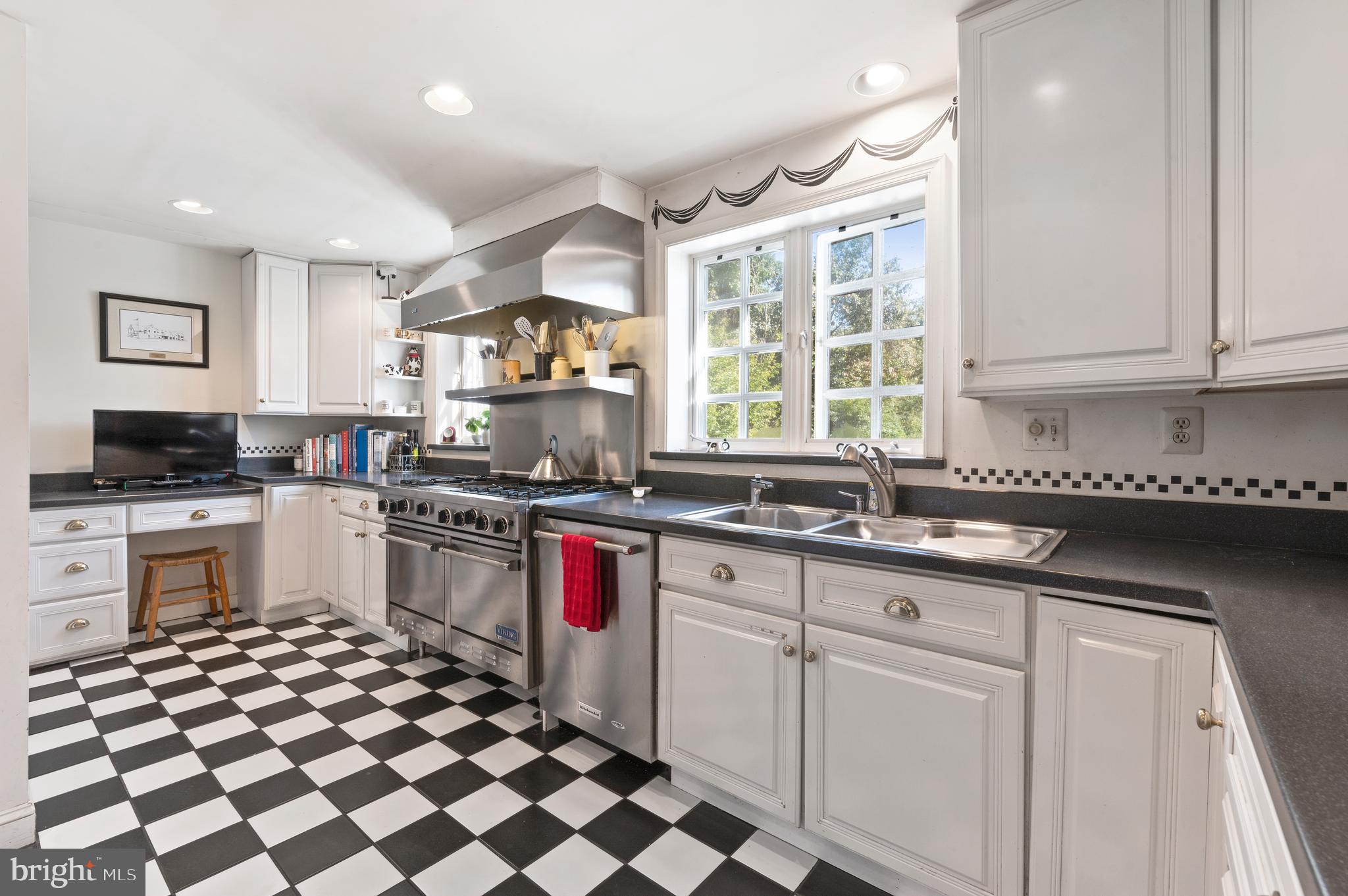 26 Dunminning Road Newtown Square, PA 19073 - Photo 21 of 36
