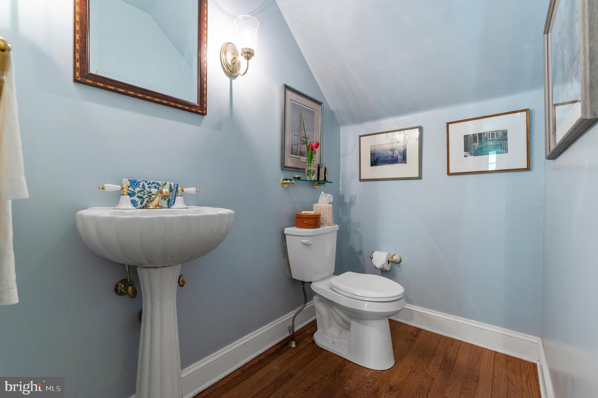 26 Dunminning Road Newtown Square, PA 19073 - Photo 24 of 36 First Floor Half Bath
