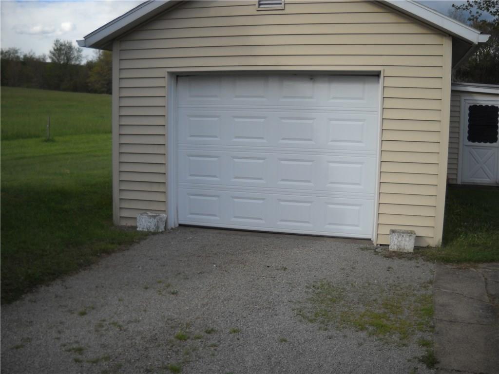648 Claypike Road Acme, PA 15610 - Photo 6 of 23 Gallery Image 6