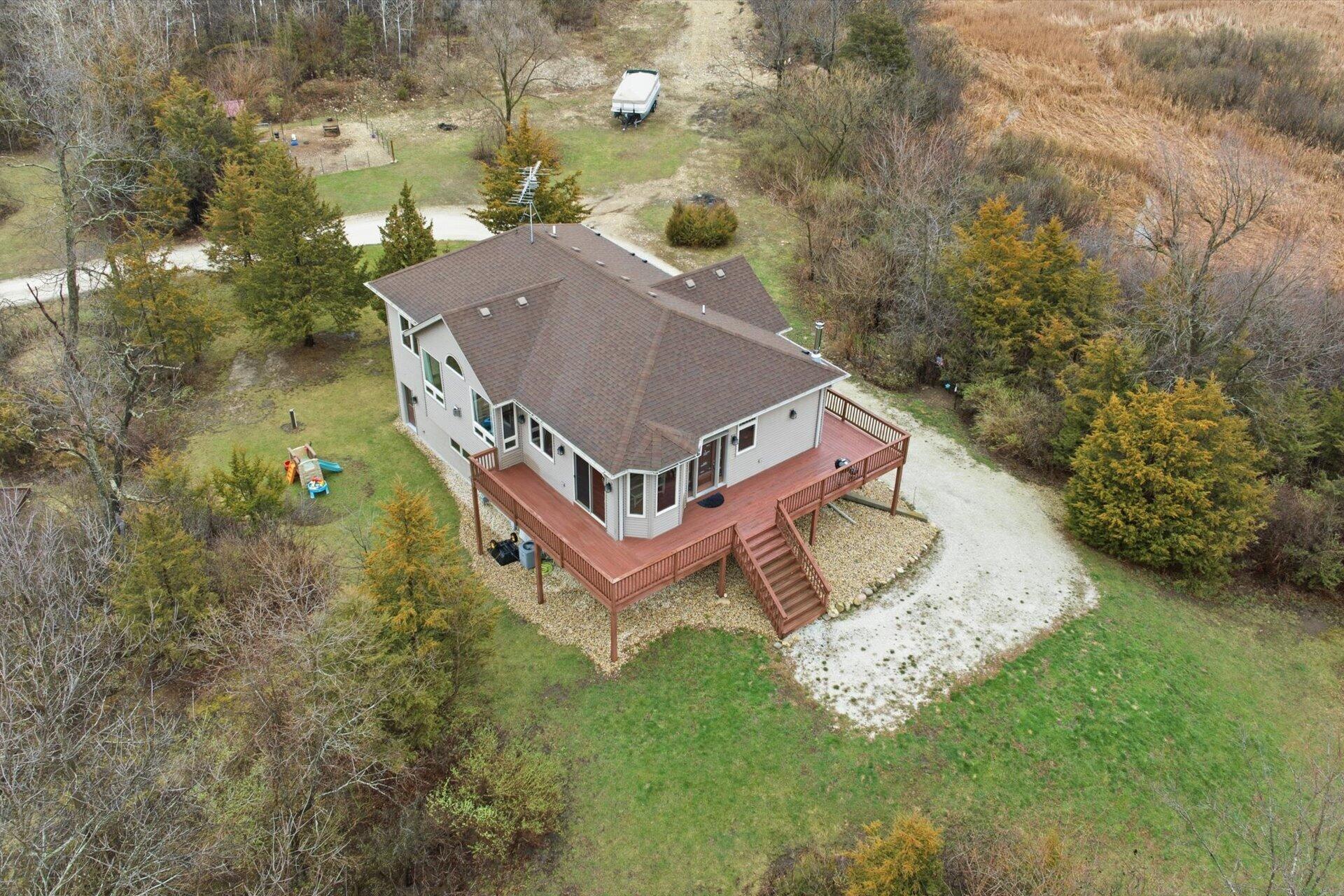 N7026 County DD Spring Prairie, WI 53105 - Photo 27 of 40 05-005_dji_fly_20260410_092938_309_17758