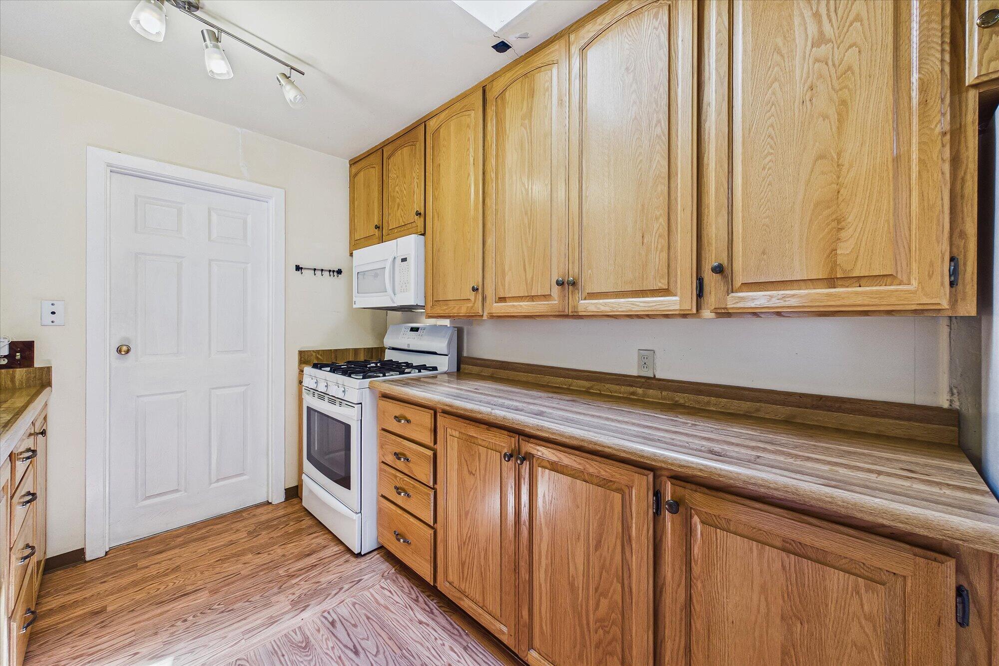 1185 Eeloa Avenue Rio Dell, CA 95562 - Photo 13 of 49