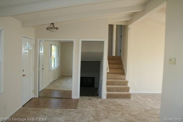 445 Inverness Street Howell, MI 48843 - Photo 6 of 20 Living Room