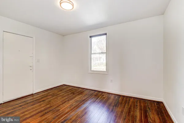 $2,400 | 2805 Hamilton Avenue, Baltimore, MD 21214