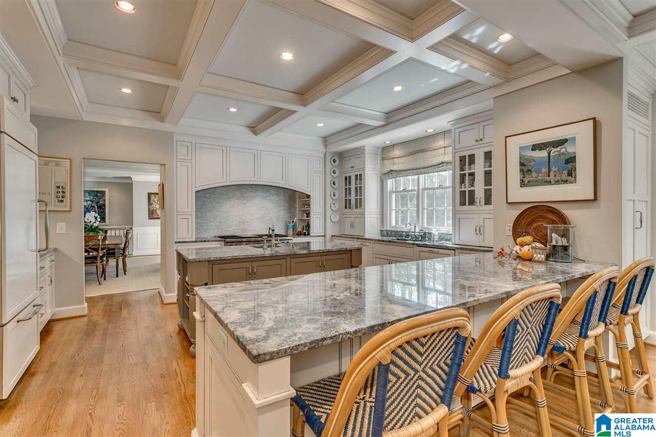 31 Woodhill Road Birmingham, AL 35213 - Photo 12 of 48