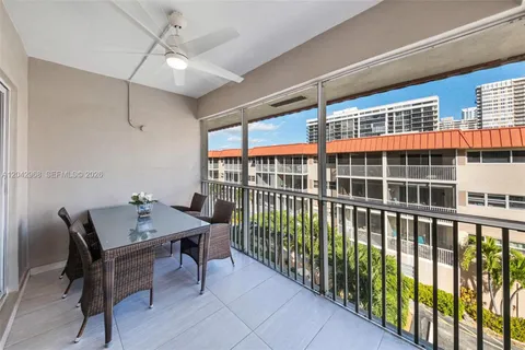 $320,000 | 2097 South Ocean Drive, Unit 411, Hallandale Beach, FL 33009