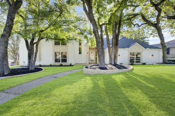 $575,000 | 801 High Woods Trail, Fort Worth, TX 76112