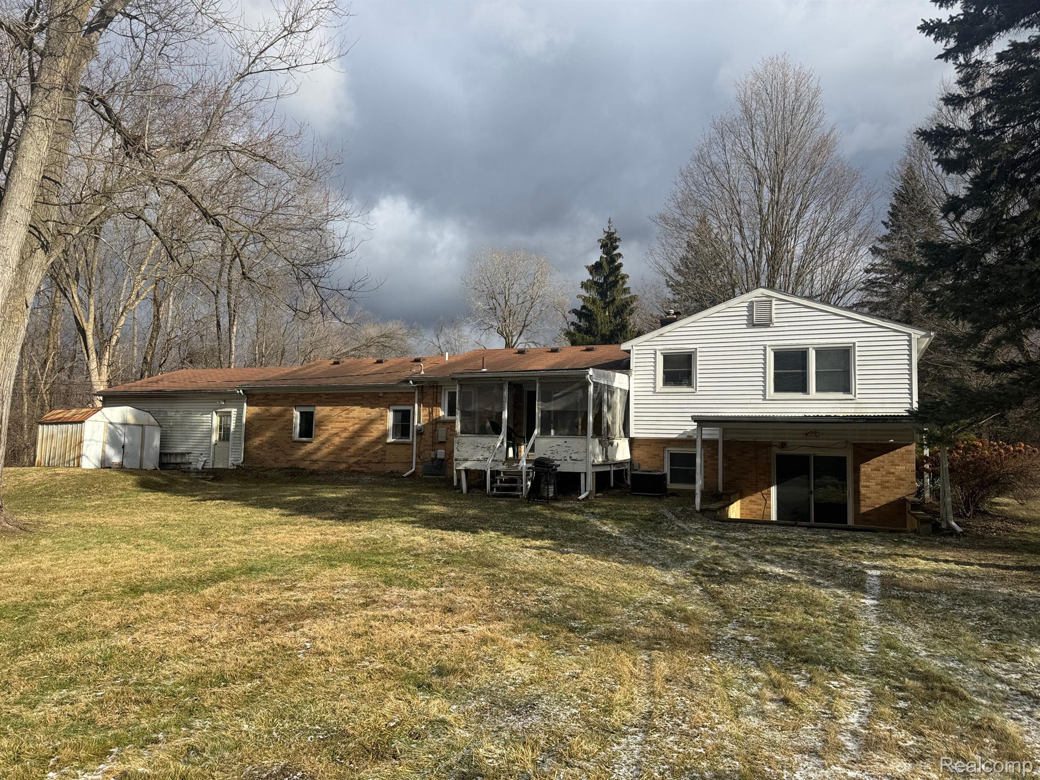 3084 Charing Cross Road Ann Arbor, MI 48108 - Photo 6 of 27