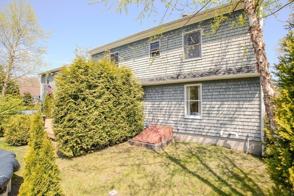 51 Forge Road Somerset, MA 02726 - Photo 6 of 30 Gallery Image 6