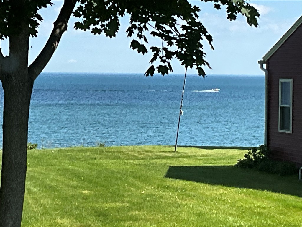 13283 Lakeside Park Road Carlton, NY 14571 - Photo 4 of 15 Enjoy watching the boats go by!