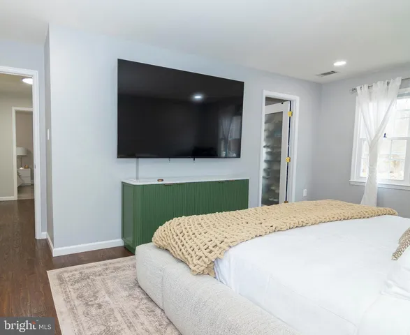 $925,000 | 2323 Rosedown Drive, Reston, VA 20191