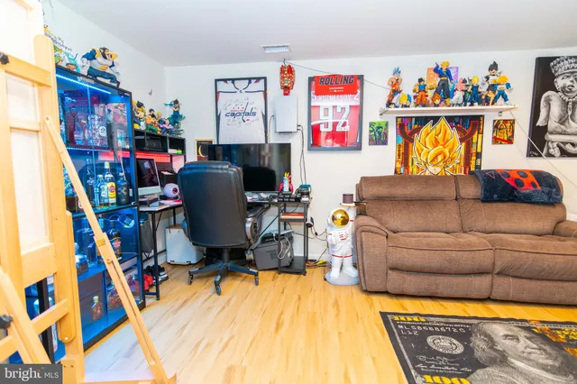 $925,000 | 2323 Rosedown Drive, Reston, VA 20191