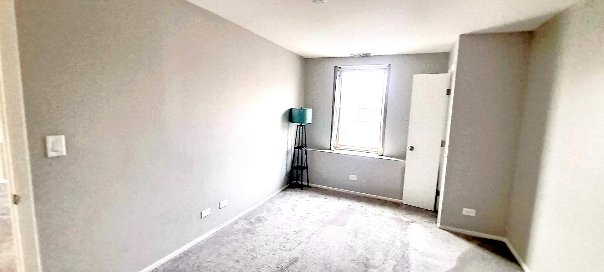 6337 Roosevelt Road, Unit 202 Berwyn, IL 60402 - Photo 9 of 9 a view of an empty room