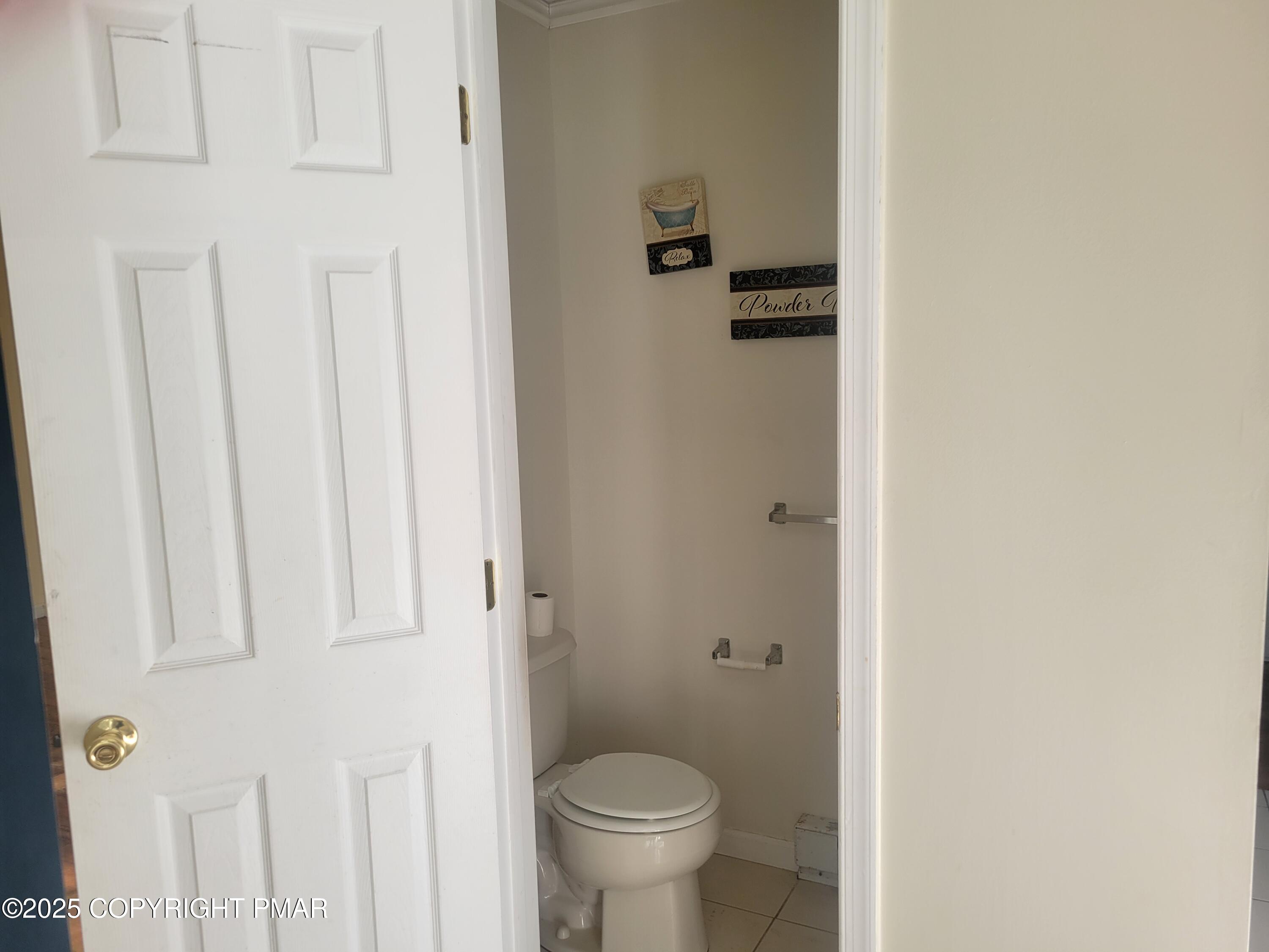 5319 Beechwood Road Pocono Lake, PA 18347 - Photo 9 of 49 1000008393