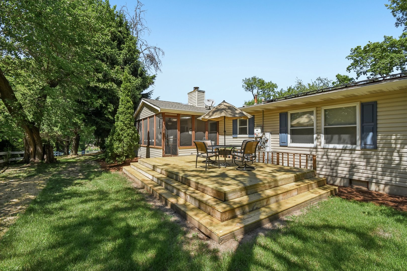 6511 Sands Road Crystal Lake, IL 60014 - Photo 30 of 36
