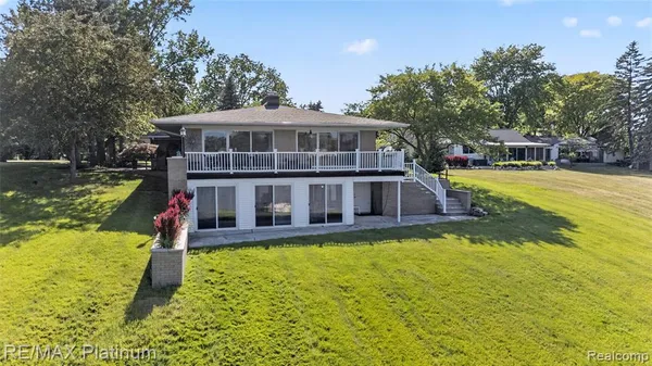 $832,900 | 1223 Thurber Drive, Howell, MI 48843