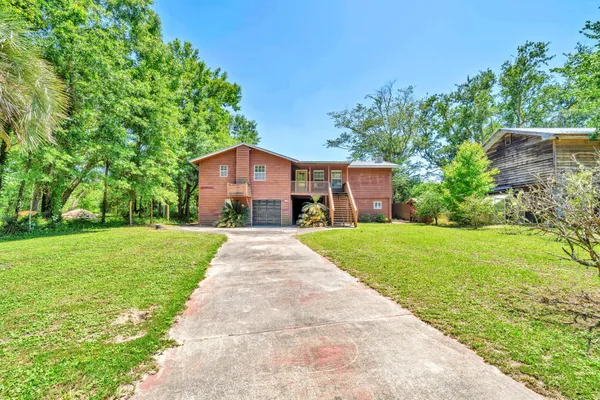 $399,400 | 891 Choctawhatchee River Road, Ponce de Leon, FL 32455