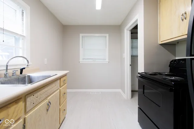 $1,495 | 6914 North Keystone Avenue, Indianapolis, IN 46220